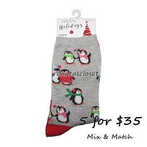LeGale Women's Penguin Pals Holiday Crew Sock NWT/NIP